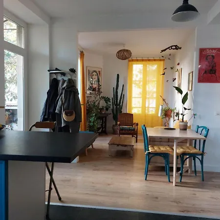 Joli T3 Avec Jardin 아파트 *