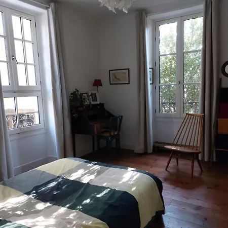 Joli T3 Avec Jardin 아파트